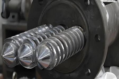 機筒螺桿好不好,看它有沒有這些優(yōu)點就行