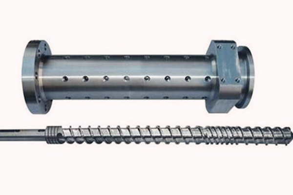 決定錐形雙孔機(jī)筒螺桿材料的關(guān)鍵因素有哪些？ 圖2